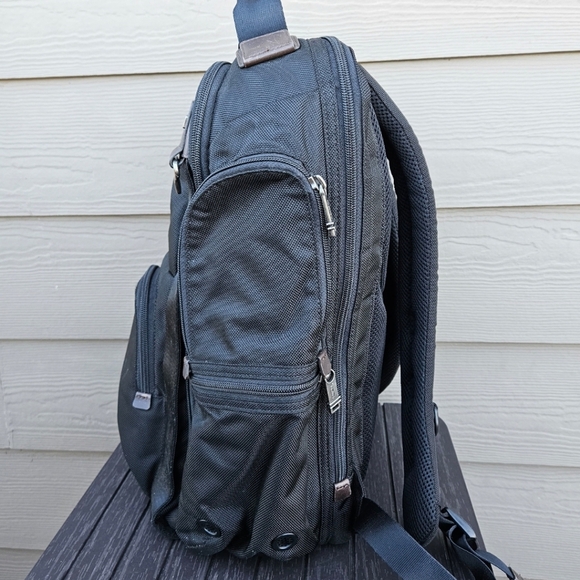 TUMI 22382HKH ALPHA BRAVO KINGSVILLE DELUXE BLACK NYLON BACKPACK TRAVEL CARRYON - Picture 3 of 16